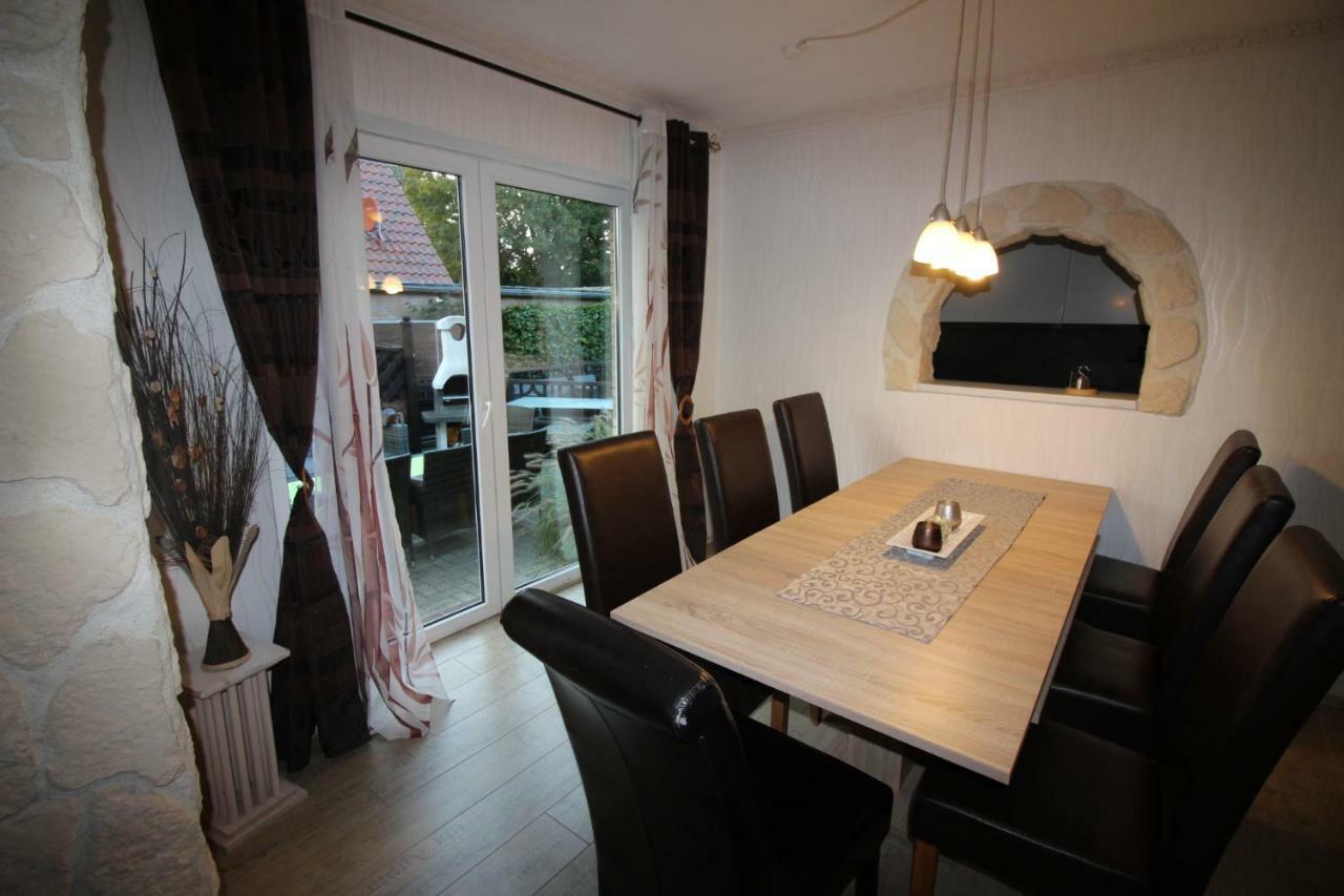 Haus Abbi, Ferienwohnung Mit Schwimmbad Hage المظهر الخارجي الصورة