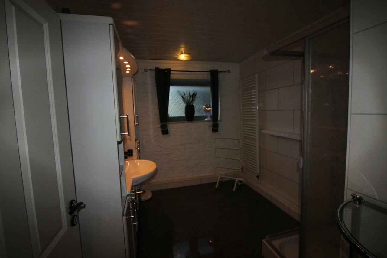 Haus Abbi, Ferienwohnung Mit Schwimmbad Hage المظهر الخارجي الصورة
