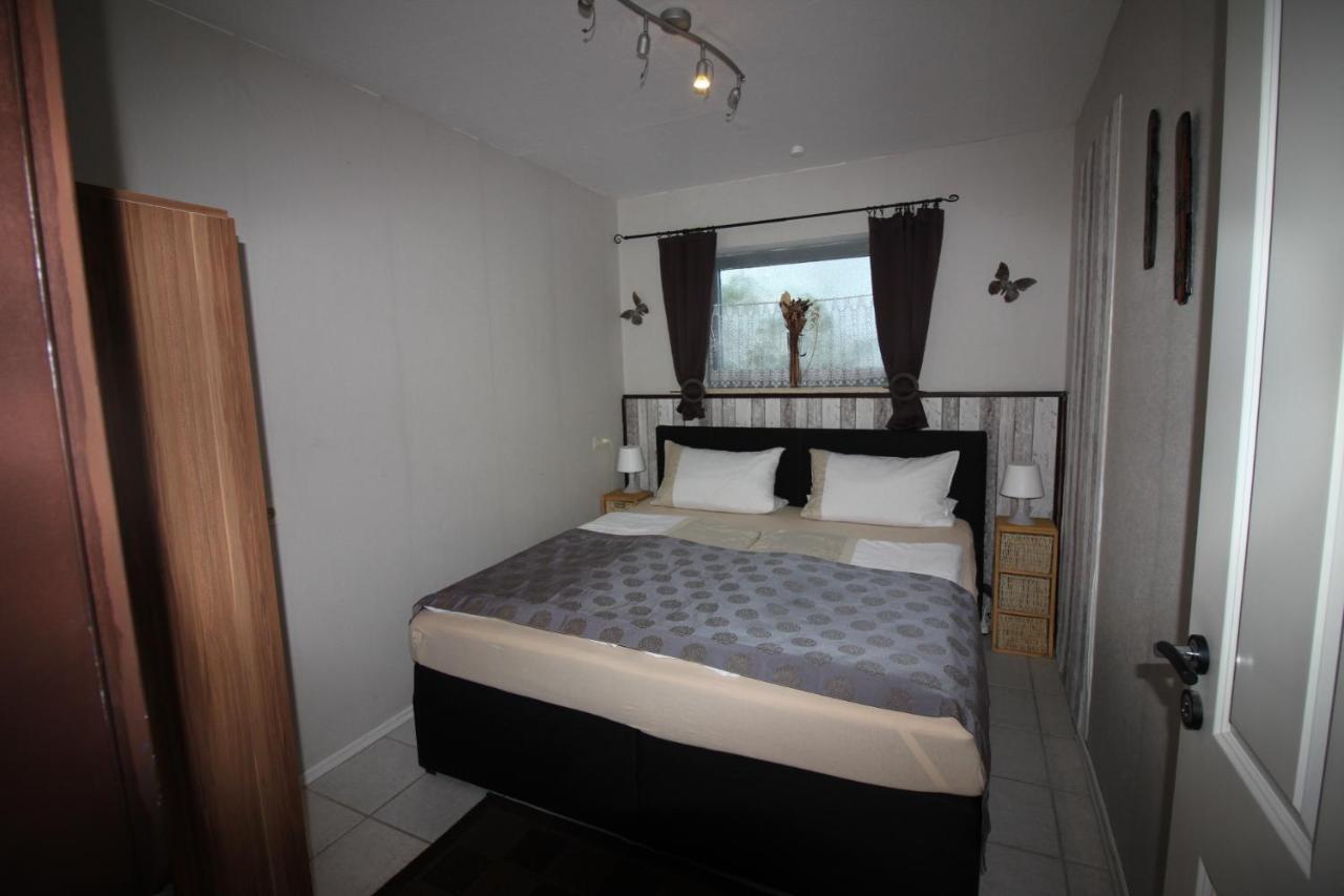 Haus Abbi, Ferienwohnung Mit Schwimmbad Hage المظهر الخارجي الصورة